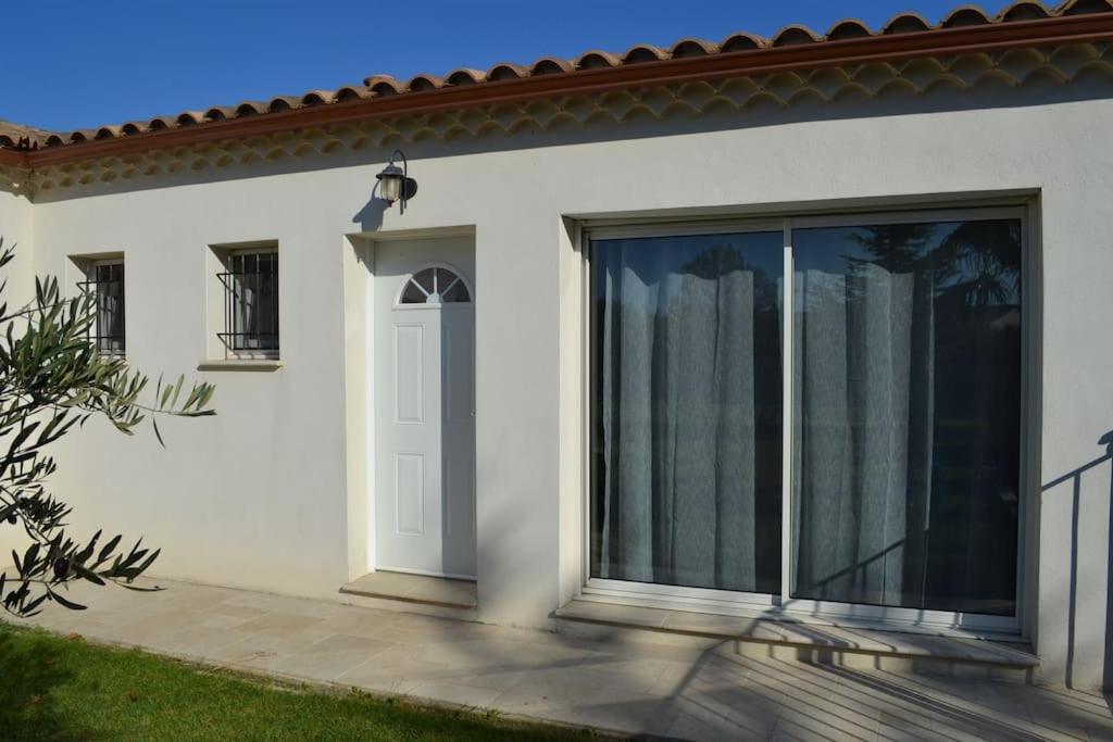 Joli Appartement Au Calme Entre Nimes Et Avignon Meynes Экстерьер фото